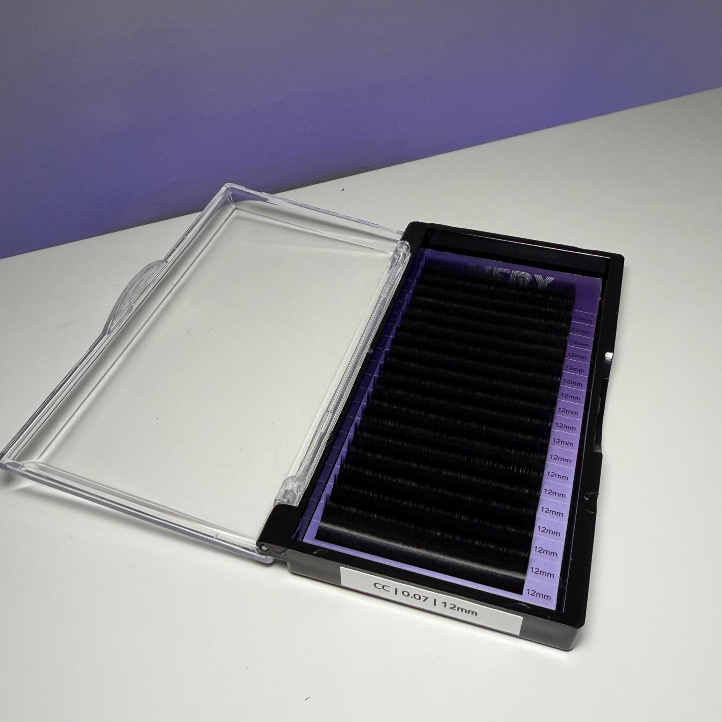 Extensii de gene LUXE ULTRA BLACK 18 LINII 0.07